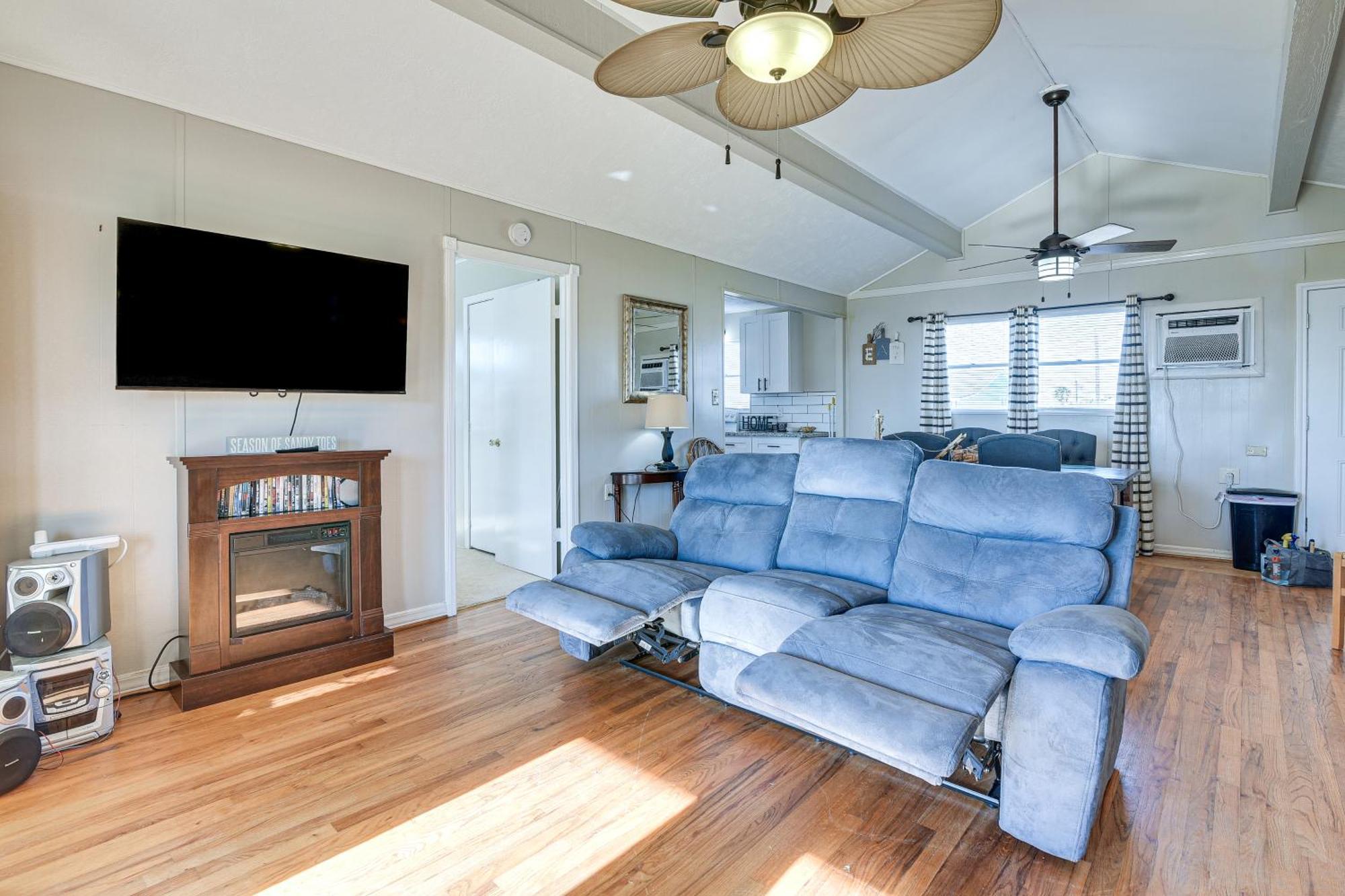 Second-Row Surfside Beach House Newly Renovated! Ngoại thất bức ảnh