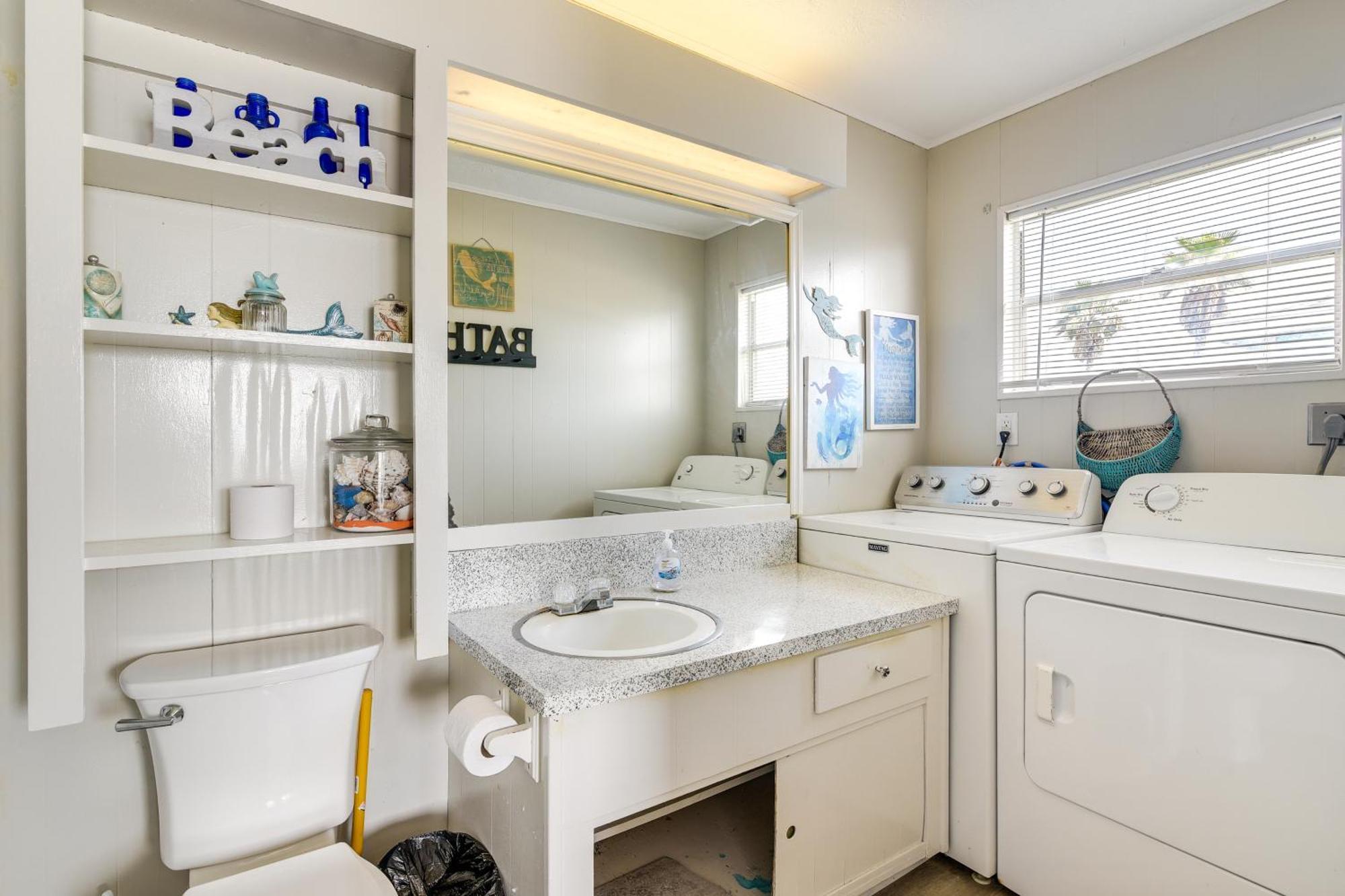 Second-Row Surfside Beach House Newly Renovated! Ngoại thất bức ảnh